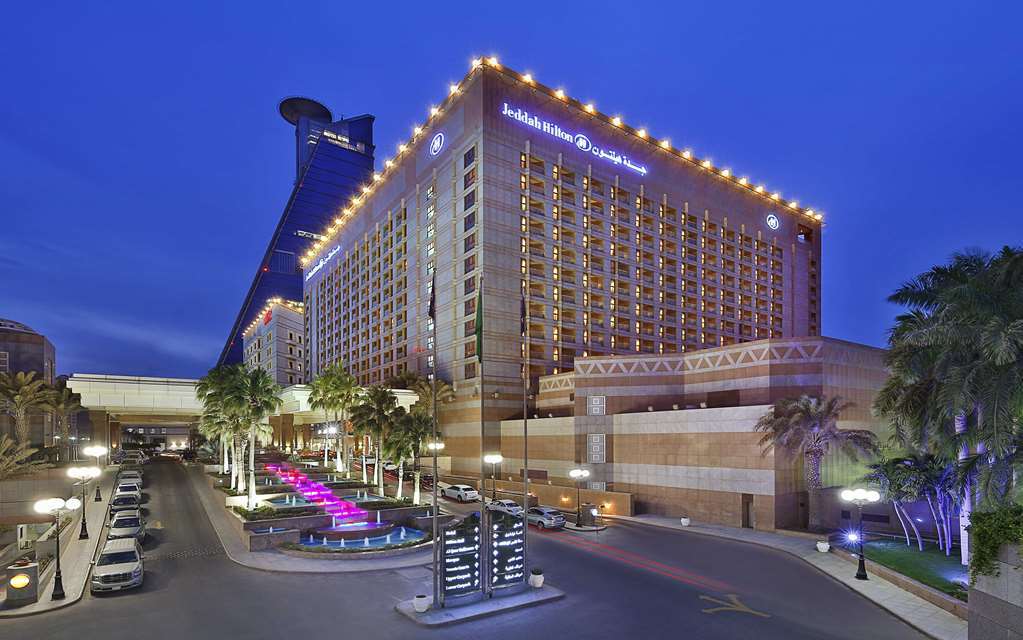 Отель Hilton Mclean Тайсонс Экстерьер фото